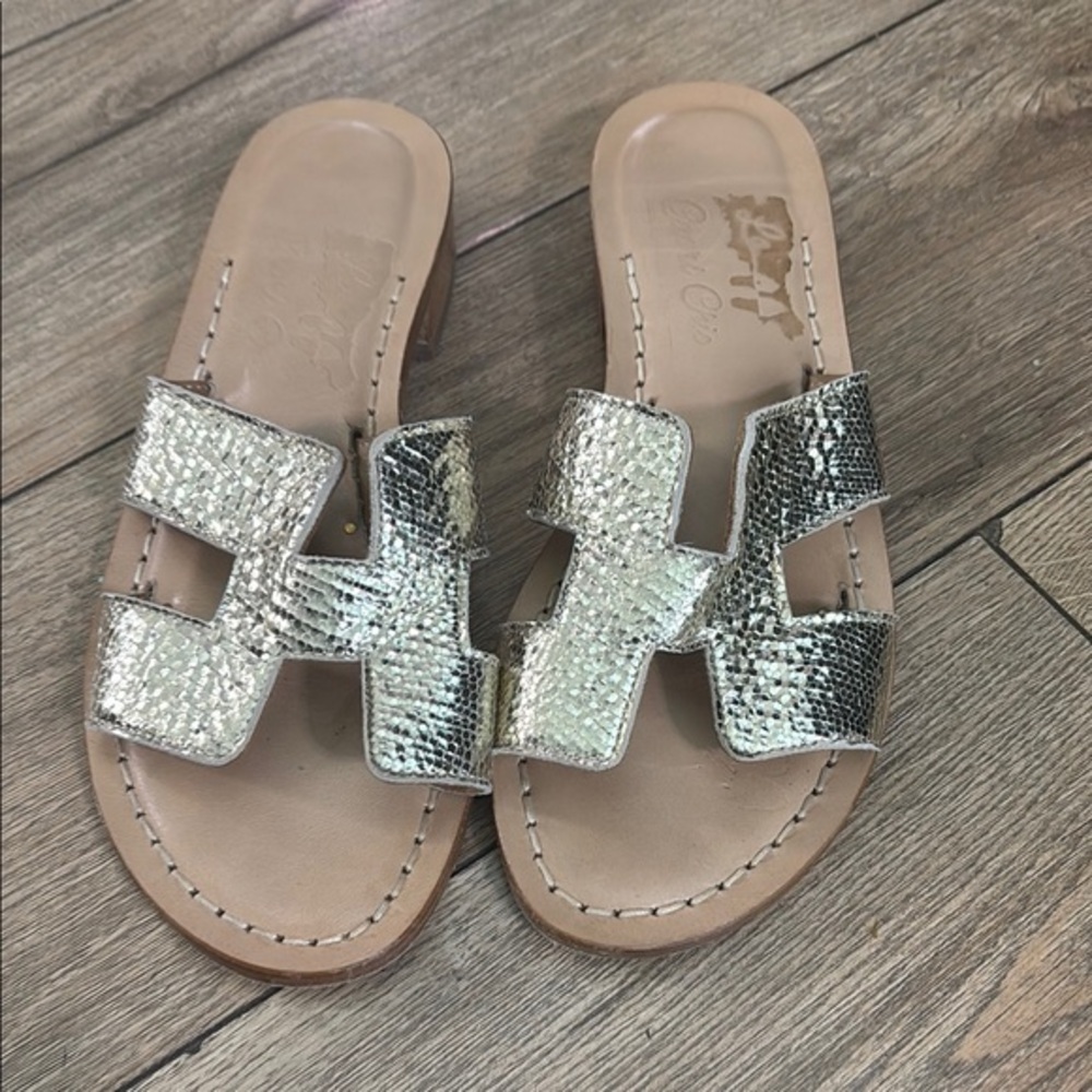 Vero Cuoio Silver Tan Sandals with Glamorous H-Straps